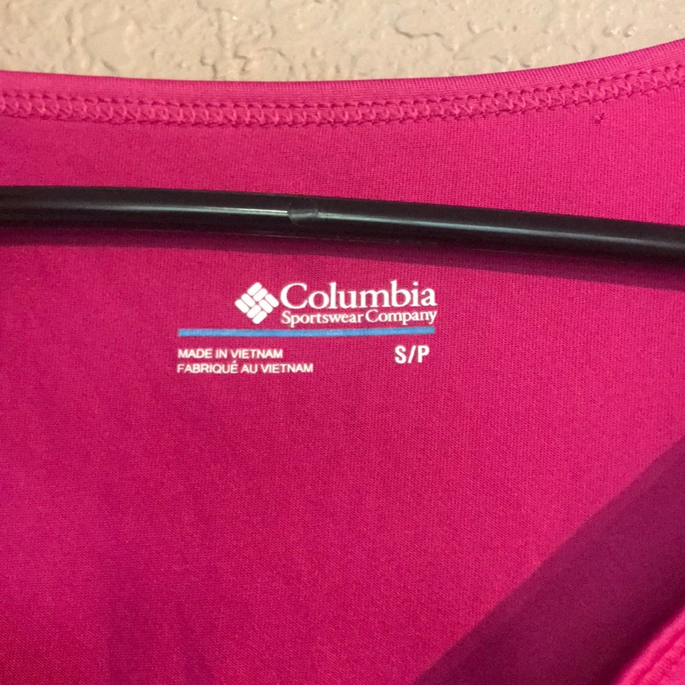 Size S Women’s Columbia Purple Pink Athletic Shirt - Picture 2 of 3